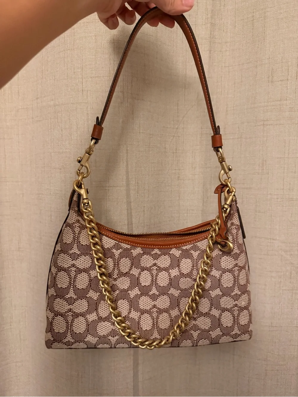 Coach Juliet Shoulder Bag 25 in signature jacquard.